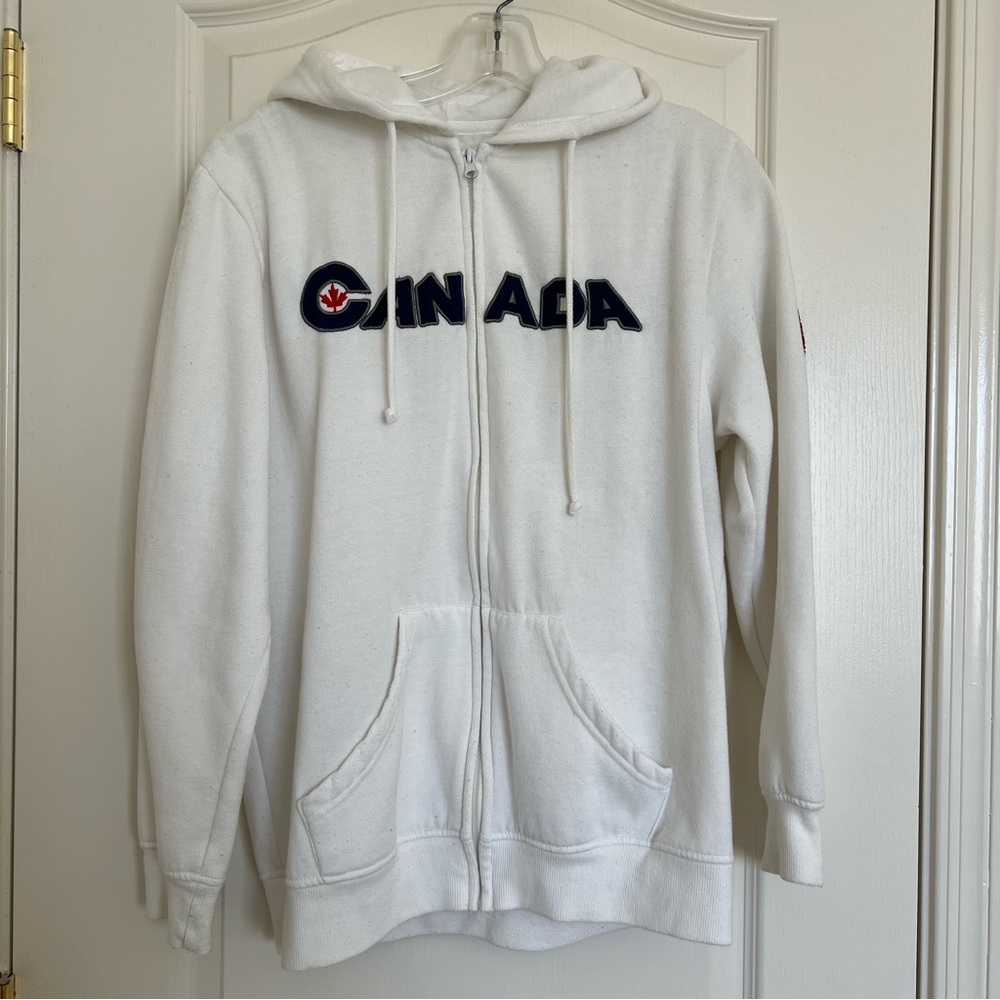 Canada White Unisex Zip-Up Hoodie Size Medium